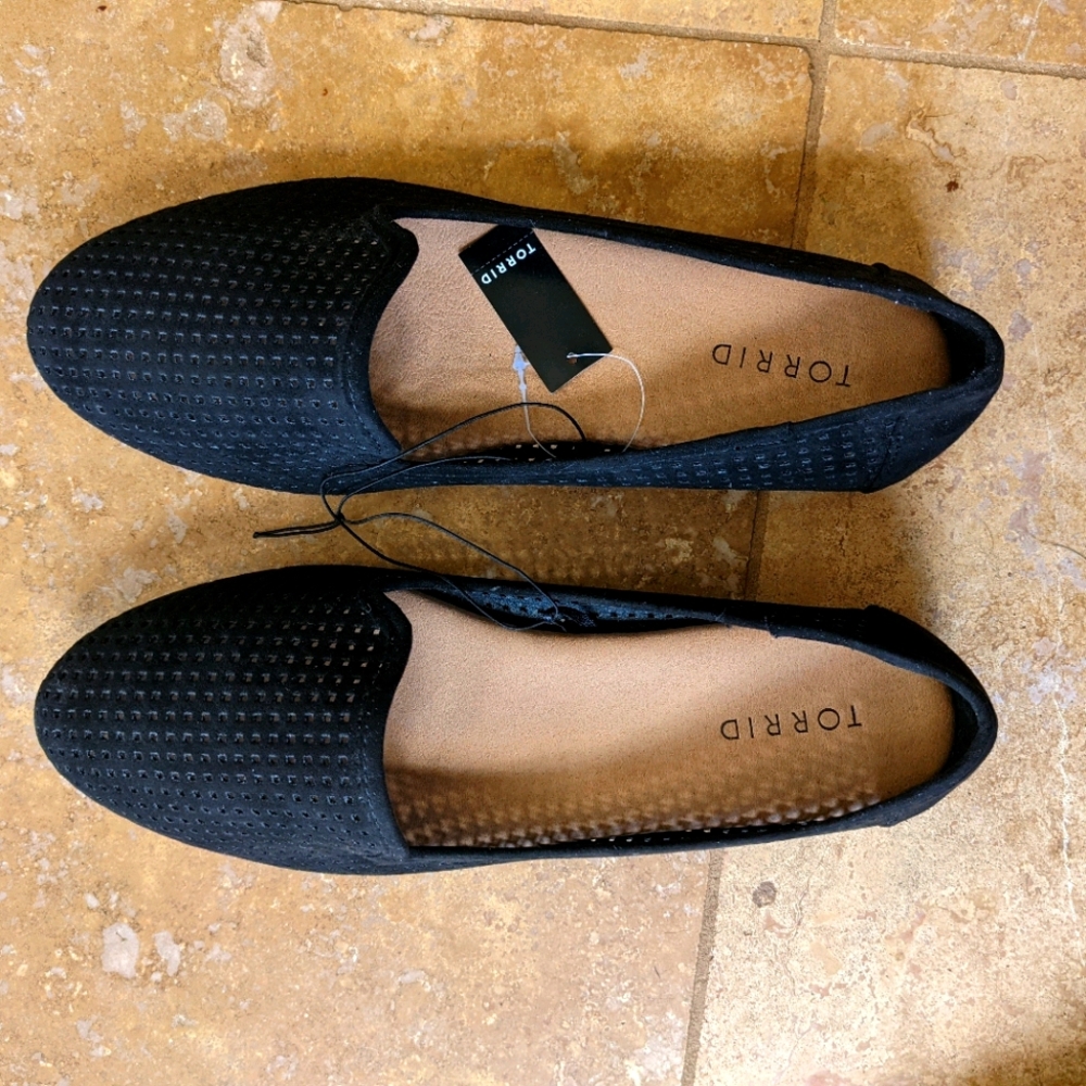 Black perforated loafers NWT